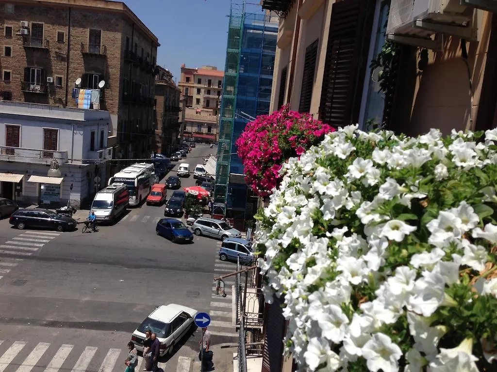 White Bed & Breakfast Palermo